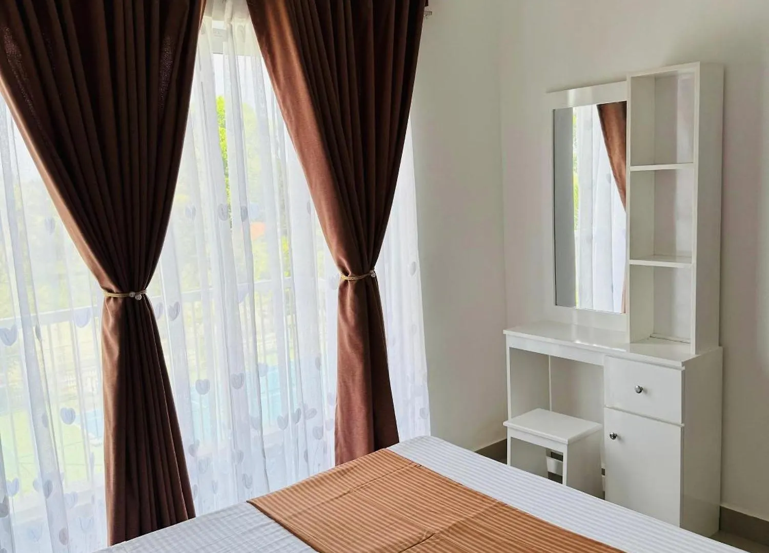 Airport S4 Apartment نيجومبو