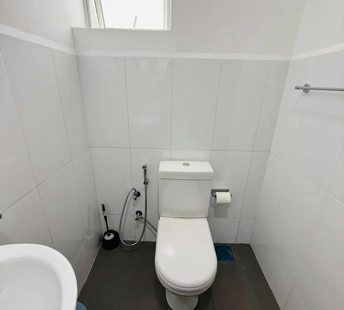 Airport S4 Apartment نيجومبو